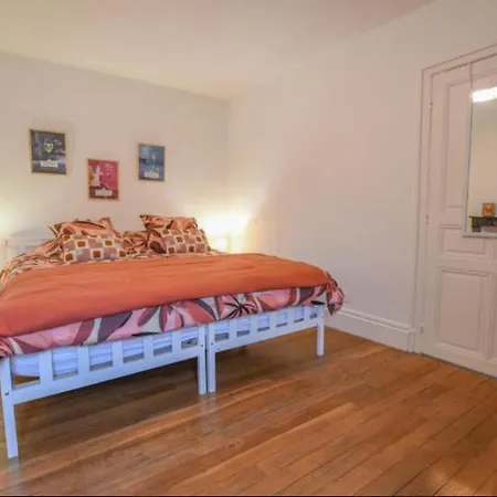 Aux Deux Cheminees Semesterbostad *