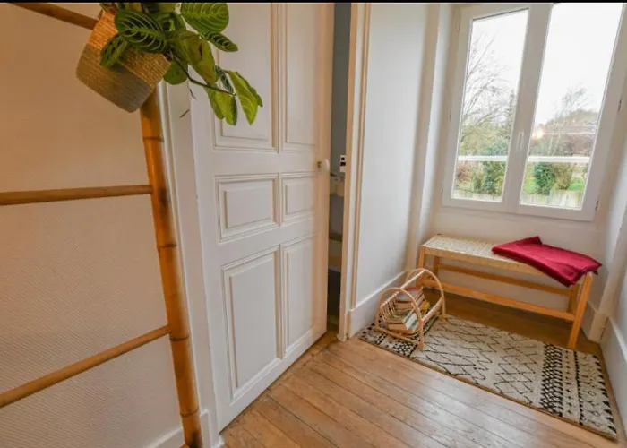 Aux Deux Cheminées Hébergement de vacances Chervey